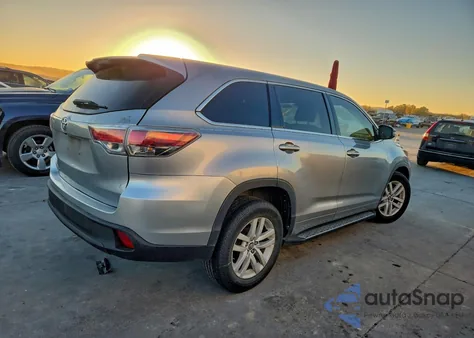 2016 Toyota Highlander Le z USA, uszkodzony, nr VIN 5TDZARFH5GS021729